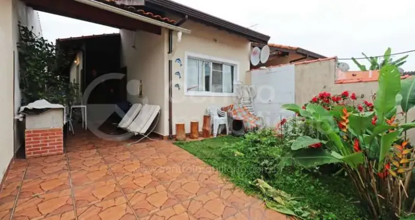 CASA à venda com 3 quartos em Peruíbe, no bairro Jardim Ribamar