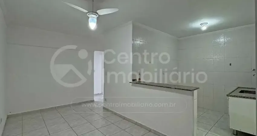 APARTAMENTO à venda com 2 quartos em Peruíbe, no bairro Centro