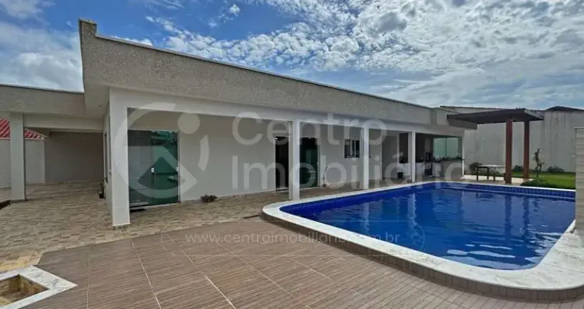 Casa à venda com piscina e 4 quartos em peruíbe, no bairro parque balneario oasis