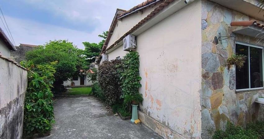 Casa para Venda em Saquarema, Centro, 3 dormitórios, 1 suíte, 2 banheiros, 2 vagas