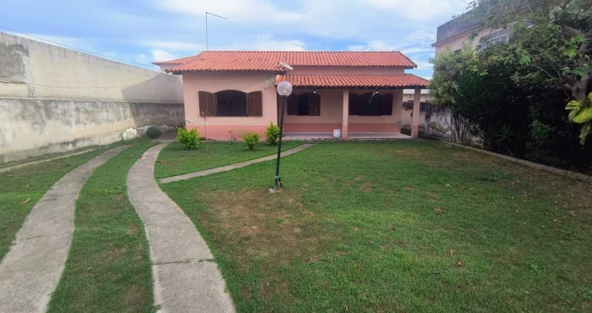 Casa para Venda em Saquarema, Gravatá, 2 dormitórios, 2 banheiros, 2 vagas