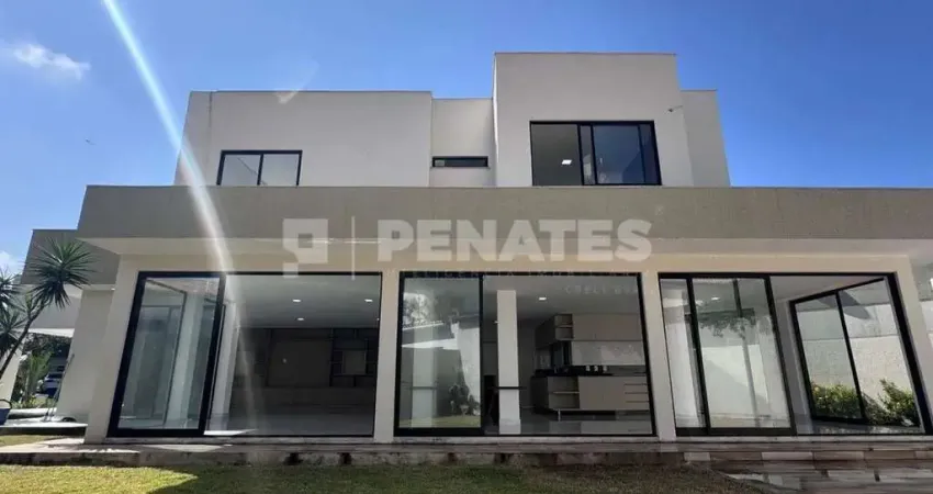 Casa no condomínio green woods, alto padrão, no bairro de candelária, com 4 suítes à venda