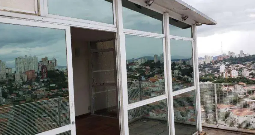 Triplex para venda possui 160 metros quadrados com 2 quartos em Vila Madalena - São Paulo - SP