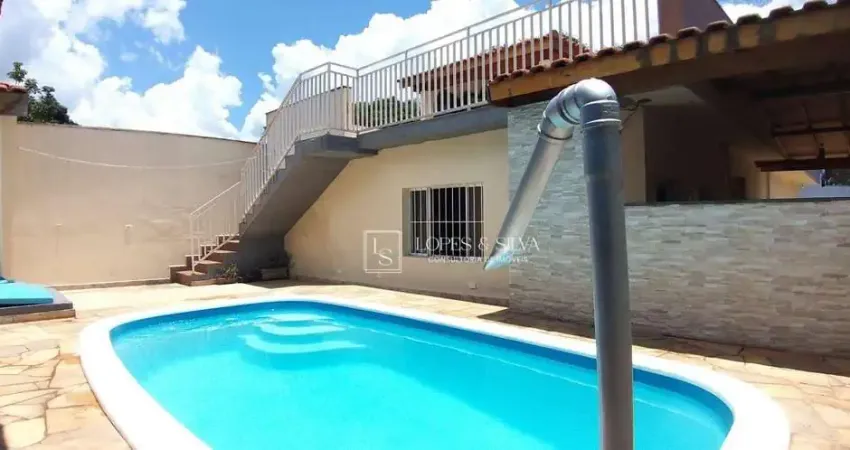 Casa térrea com 3 Dormitórios à Venda no Jardim Imperial, Atibaia, SP