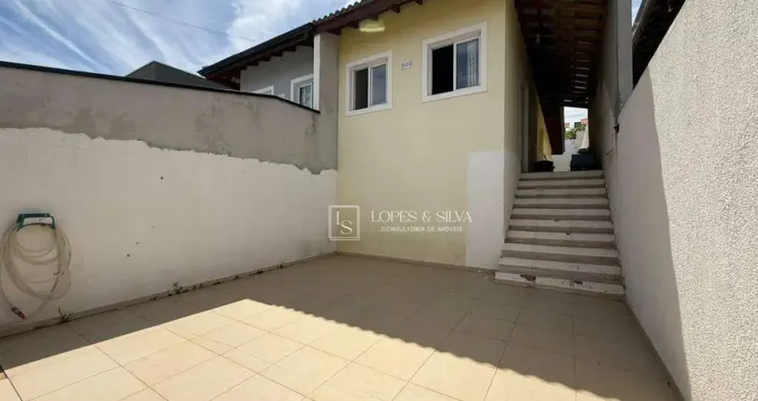 Casa com 2 dormitórios à venda, 59 m² por R$ 310.000,00 - Vila Santa Helena - Atibaia/SP