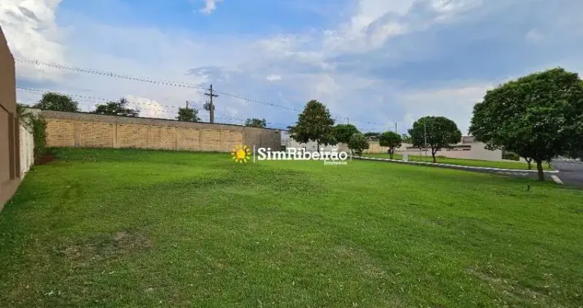 Terreno a venda no condomínio Terras de Siena. Bairro Vila do Golf.