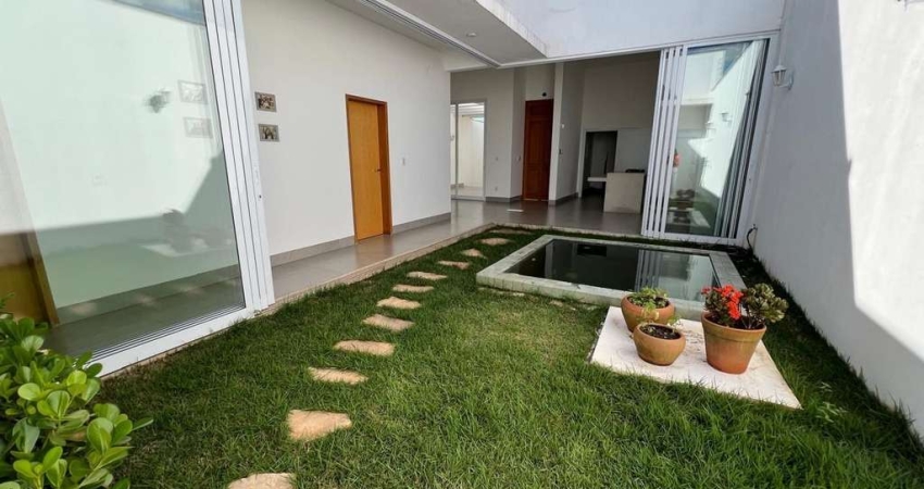 Casa á venda com 3 suítes com excelente acabamento