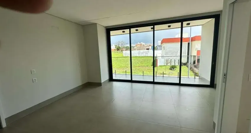 Casa em condomínio fechado com 4 quartos à venda no Granja Marileusa, Uberlândia 