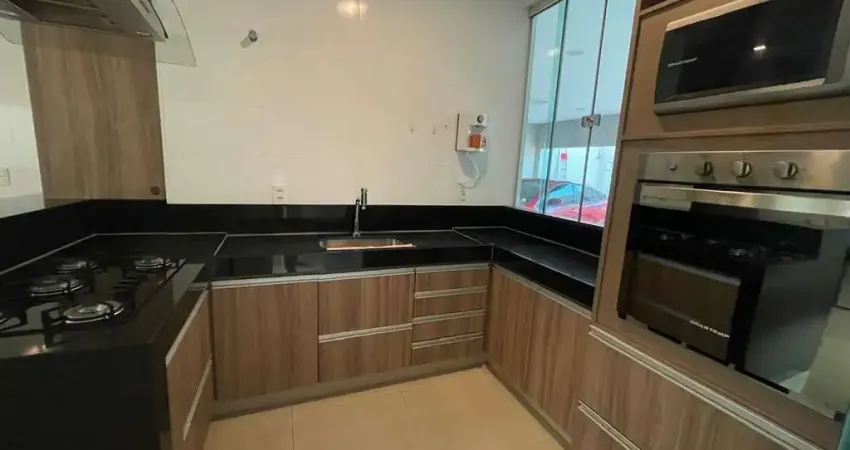 Casa com 3 quartos à venda no Alto Umuarama, Uberlândia