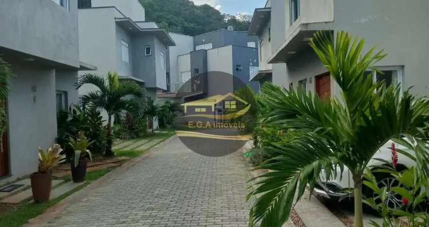 Casa em condomínio fechado com 3 quartos à venda no Camburi, São Sebastião