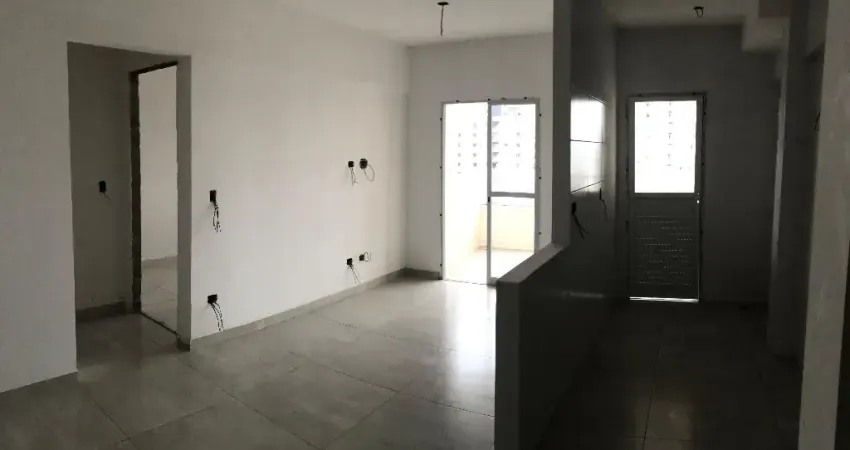 Apartamento NOVO Próxima á Praia! Sacada Grande com Churrasqueira!