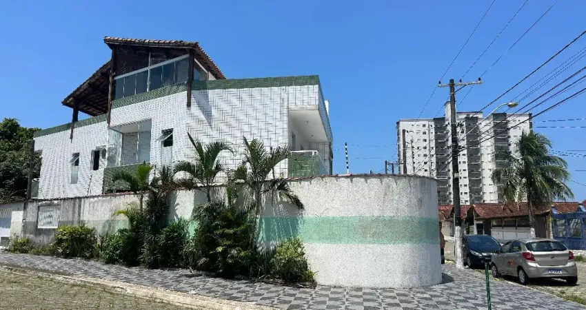 Linda Casa/Sobrado Individual a venda em Praia Grande!OPORTUNIDADE