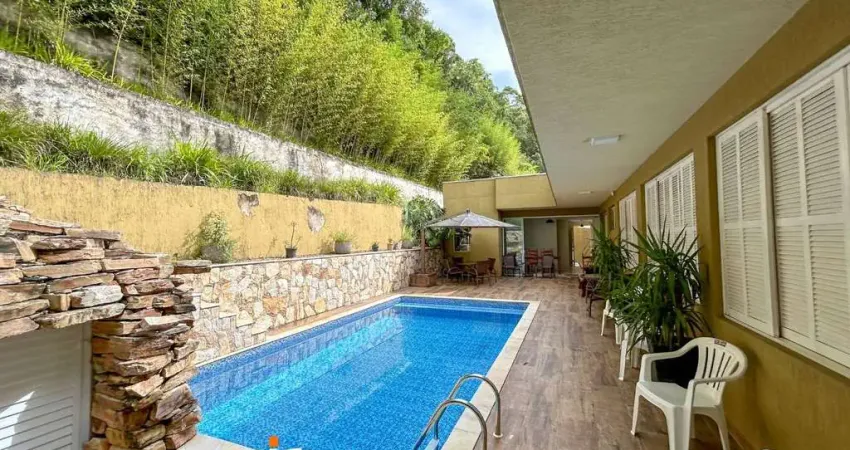Casa com 5 dormitórios à venda, 376 m² por R$ 1.499.000,00 - Centro - Blumenau/SC