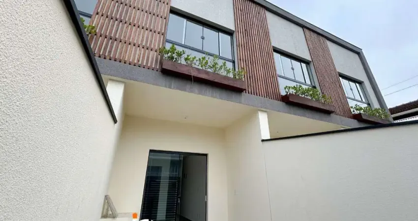 Sobrado com 2 dormitórios à venda, 90 m² por R$ 404.000,00 - Água Verde - Blumenau/SC