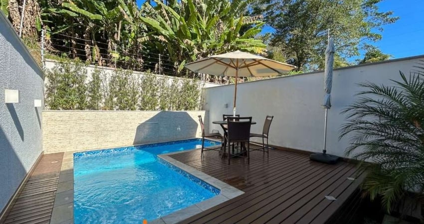 Sobrado com 3 dormitórios à venda, 149 m² por R$ 899.000,00 - Escola Agrícola - Blumenau/SC