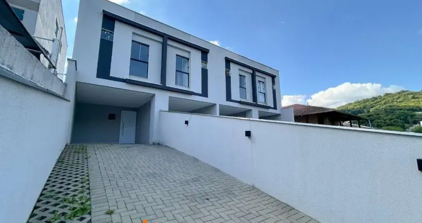 Sobrado com 2 suítes à venda, 85 m² por R$ 439.000 - Fortaleza - Blumenau/SC