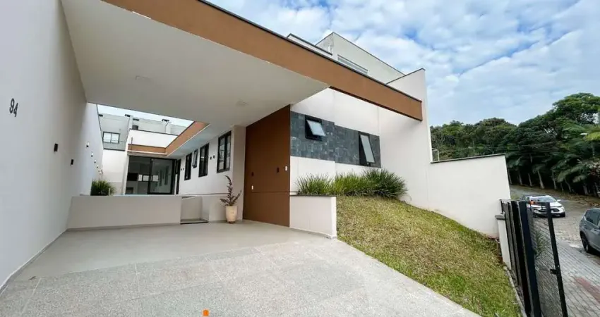 Casa com 3 suítes à venda, 151 m² por R$ 1.000.000 - Ponta Aguda - Blumenau/SC