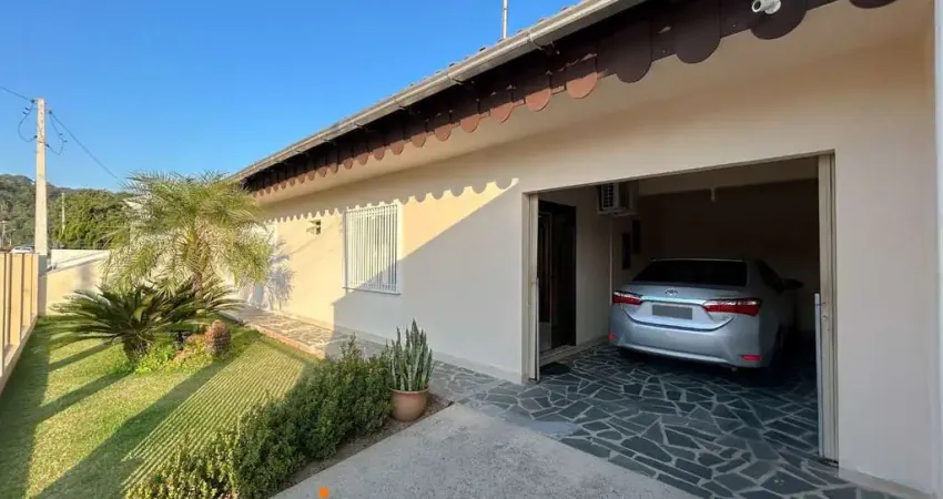 Casa com 4 dormitórios à venda, 174 m² por r$ 750.000,00 - garcia - blumenau/sc