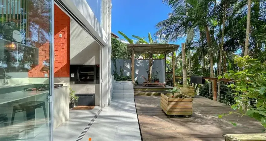 Casa com 3 dormitórios sendo 1 suíte à venda, 220 m² por R$ 1.100.000 - Fortaleza - Blumenau/SC