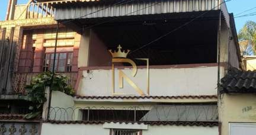 CASA COM 1 QUARTO E TERRAÇO PRÓXIMO A VILA MILITAR /RJ