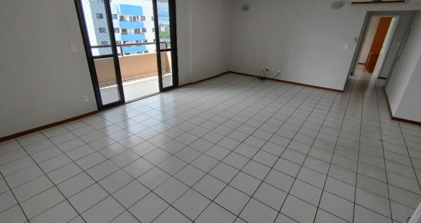 Apartamento com 4 quartos para alugar na Avenida Paraíba, 700, Adrianópolis, Manaus