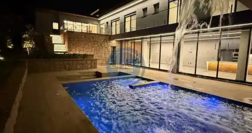 Lindíssima casa de alto padrão no condomínio reserva petrus em indaiatuba.