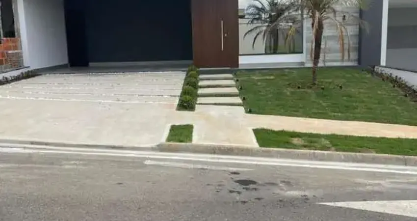 Imperdível! Casa de alto padrão com 3 suítes e 4 vagas em Indaiatuba-SP no Residencial Milano