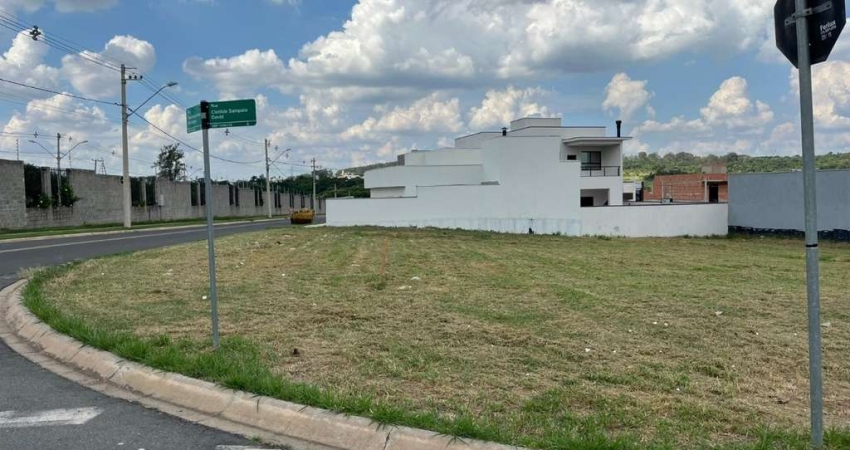 Terreno de esquina à venda no Condomínio Evidências em Indaiatuba-SP - 540,00 m² de área