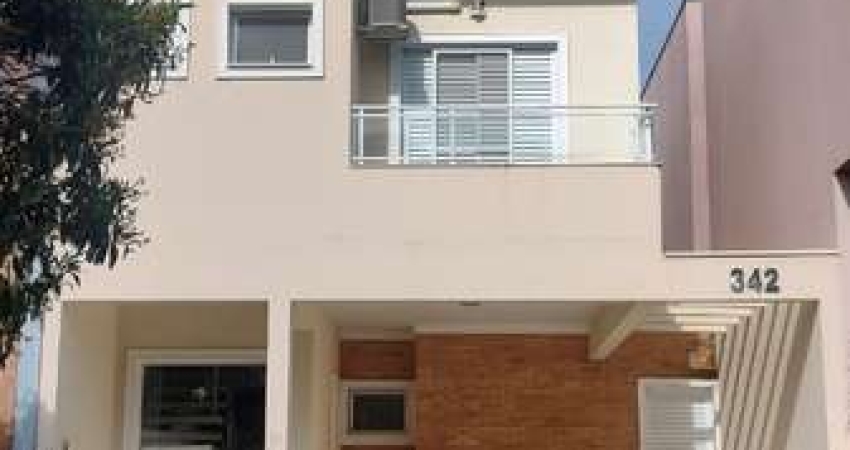 Casa em Condomínio de Alto Padrão em Indaiatuba-SP: 3 Quartos, 3 Suítes, 2 Salas, 4 Banheiros, 4 Vagas, 170m² - Jardim Vista Verde