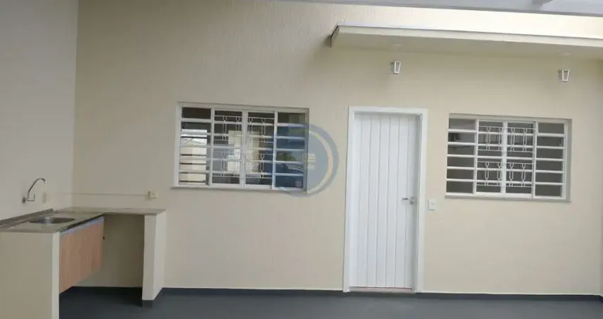 Casa térrea à venda em indaiatuba-sp, bairro jardim valença. 3 quartos, 1 suíte, 2 salas, 2 banheiros, 2 vagas de garagem.