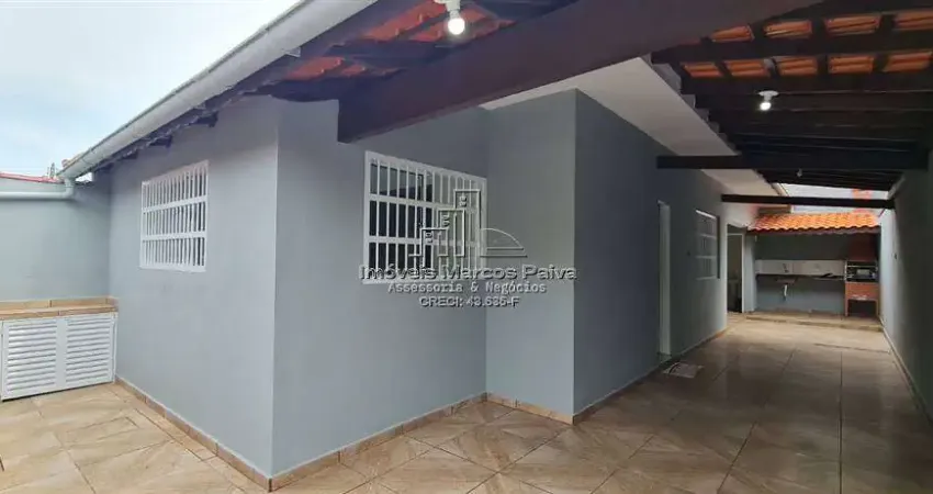 Casa a 50m da praia, totalmente revitalizada!