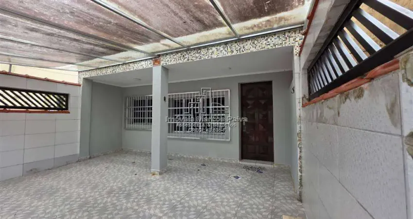 Casa com 2 dormitórios no Centro de Mongaguá! Confira!