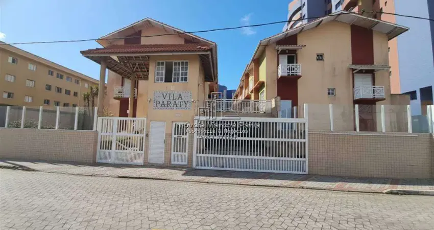 Belo sobrado triplex com 3 dormitórios em condomínio de frente para o mar.