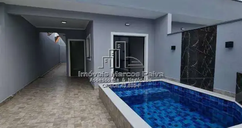 Casa nova, com piscina, próximo a praia! aproveite essa oportunidade!