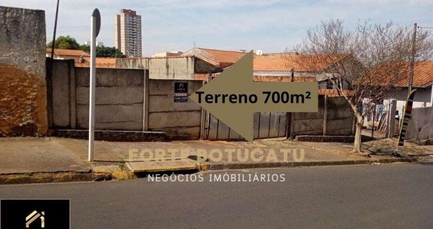 Terreno à venda no bairro Vila Assumpção - Botucatu/SP