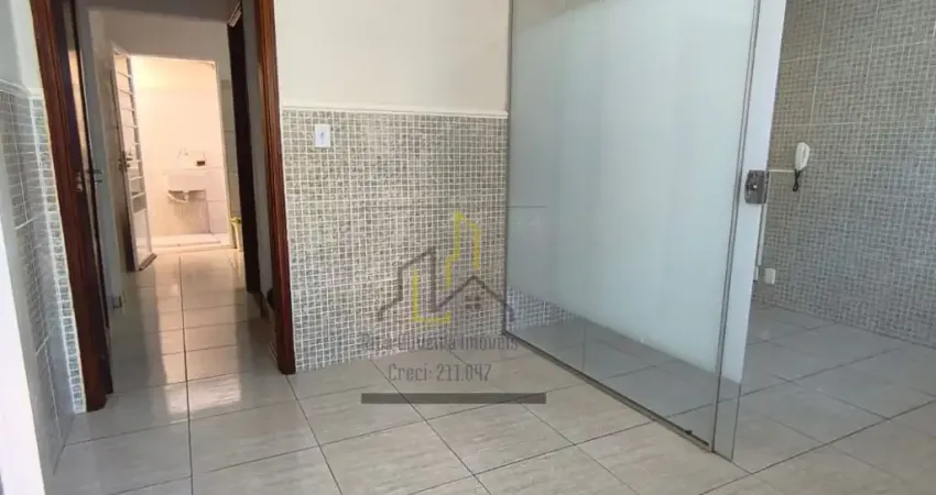 - Excelente Oportunidade para sua empresa – Sobrado Reformado e Desocupado!