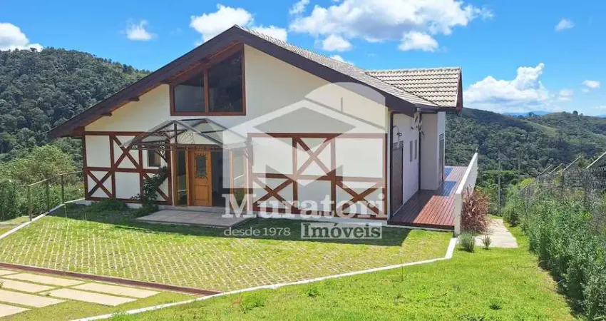 Casa com 3 quartos à venda na Rua das Caliandras, 400, Vila Mantiqueira, Campos do Jordão