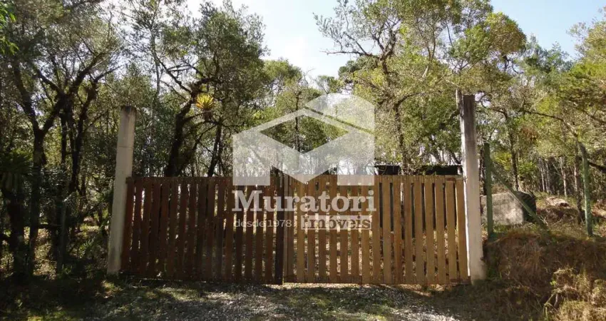 Terreno à venda na Praça São Benedito, 45, Vale Feliz, Campos do Jordão