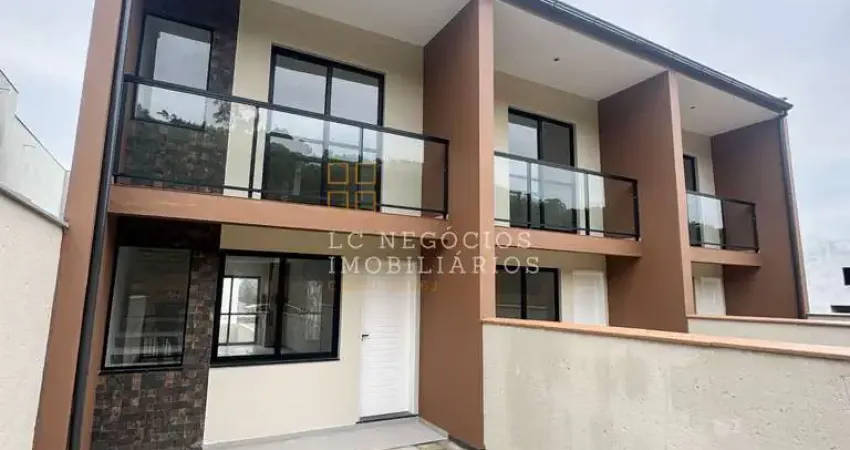Sobrado à venda no bairro Sertão do Maruim - São José/SC