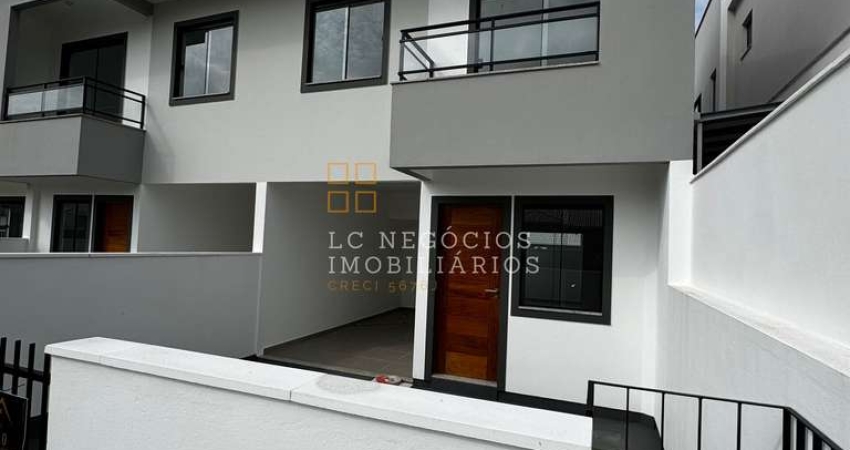 Sobrado à venda no bairro Forquilhas - São José/SC