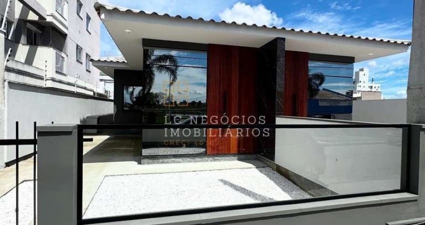 Casa à venda no bairro Nova Palhoça - Palhoça/SC