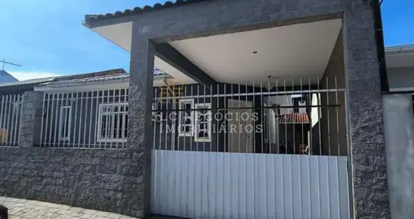 Casa com 2 quartos à venda no Forquilhas, São José 