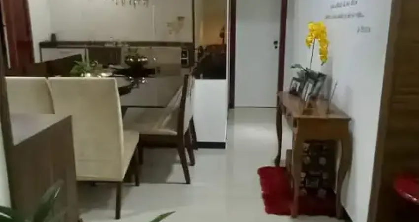 Apartamento de 03 quartos em prédio frente ao mar de itaparica.