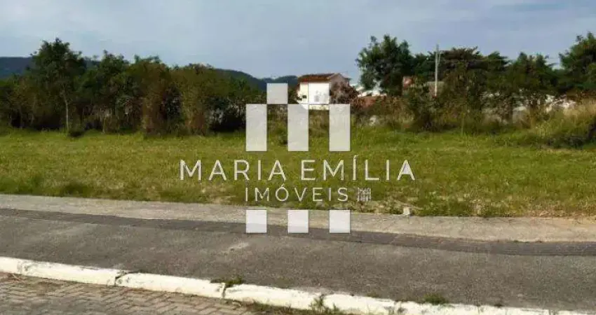 Terreno à venda em Florianópolis, Carianos, com 360 m²