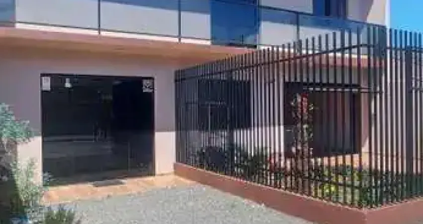 Sobrado para Venda em Guarapuava, Vila Carli, 3 dormitórios, 1 suíte, 3 banheiros