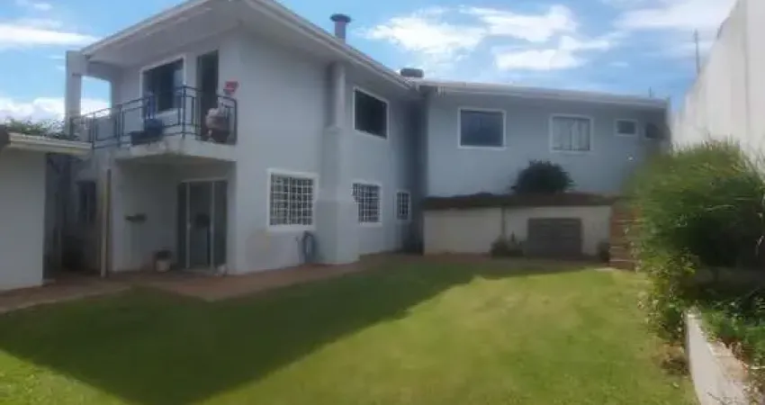 Casa à venda na Rua dos Pombos, 137, Bonsucesso, Guarapuava