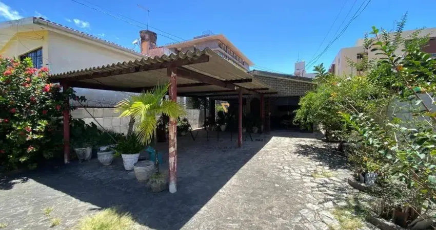 Casa ampla de 1º andar com 7 dormitórios, 2 salas, cozinha e varanda à venda, 400 m² por r$ 3.900.000 - tambaú - joão pessoa/pb