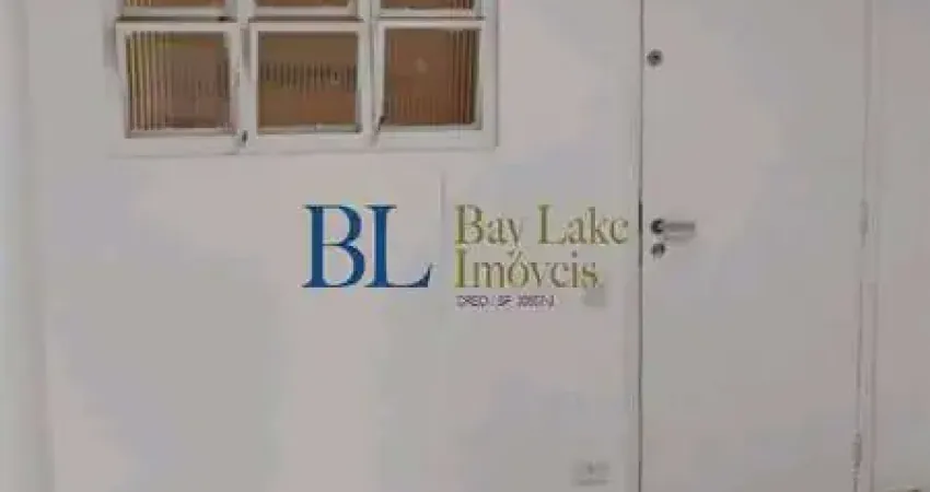 Apartamento reformado, iluminado e pronto para morar –excelente localização