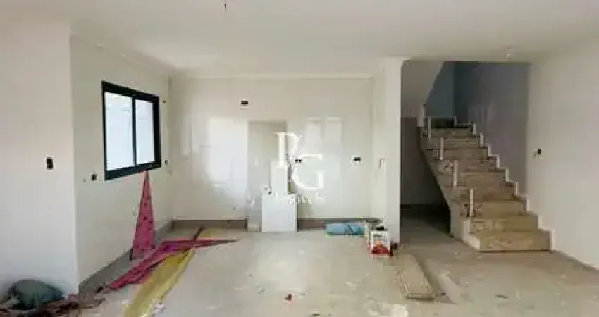 Sobrado com 131m² - 3 dorm.  sendo 1 suíte c/ hidromassagem e ótimo padrão de acabamento
