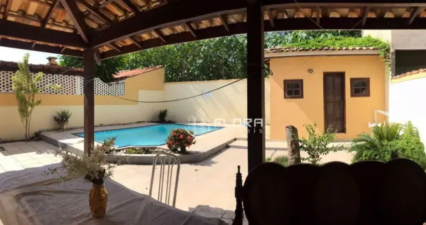 Casa com 4 dormitórios à venda, 200 m² por R$ 1.000.000,00 - Piratininga - Niterói/RJ